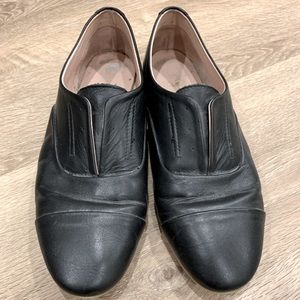 Italian leather black flats/loafers